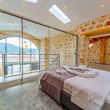Artemis Ozel Havuzlu Ve Jakuzili * Kaş