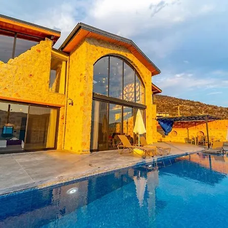 Villa Artemis Ozel Havuzlu Ve Jakuzili Kaş