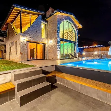 Villa Artemis Ozel Havuzlu Ve Jakuzili *